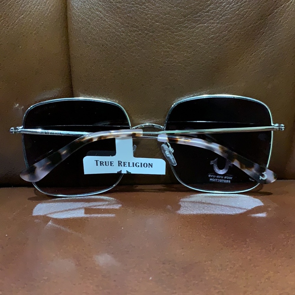 True Religion 100%UVA-UVB Protection sunglassesNWT - Picture 3 of 6